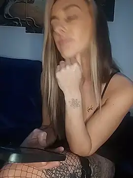 NovaLorenX live cam on StripChat