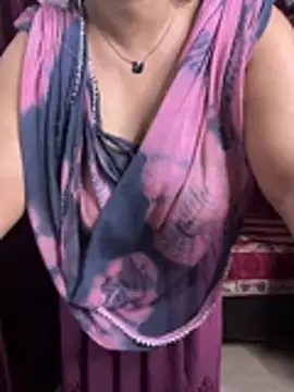 DarlingRuby live cam on StripChat