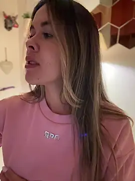 Emilia_Bakerr