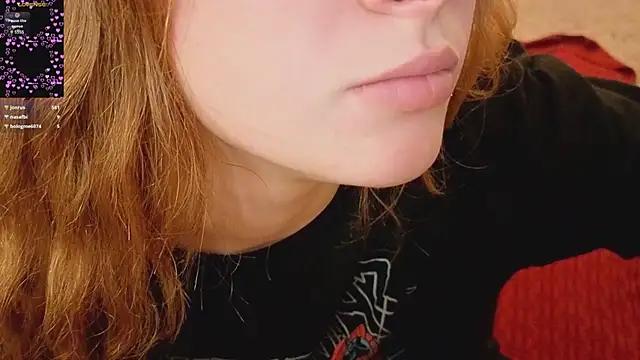 Freckle_Diyana live cam preview
