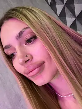 Elizabeth_Tay