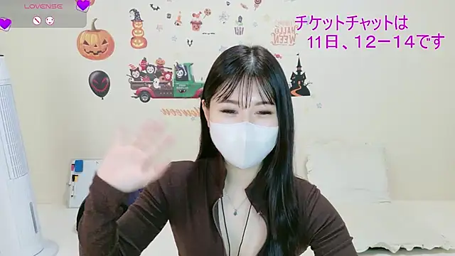 Mila_Velvet_LIVE