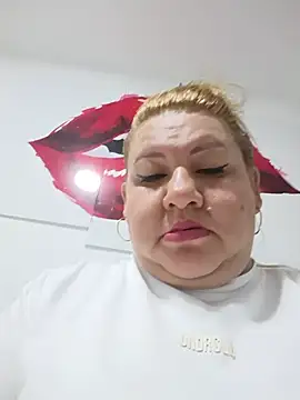 HORNY_MATURE25