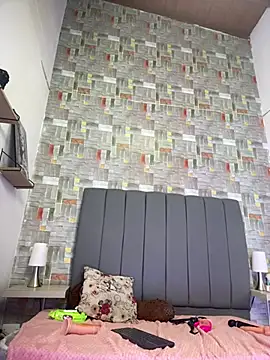 chloe_latin__