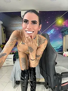 Nella_Dolls live cam on StripChat
