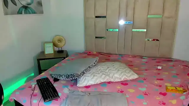 Keily_Tsx1