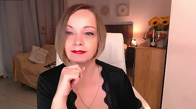 Tilly_Eliot