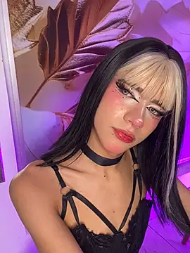 Andy_Leex live cam on StripChat