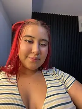Miaa_Foxx03 webcam