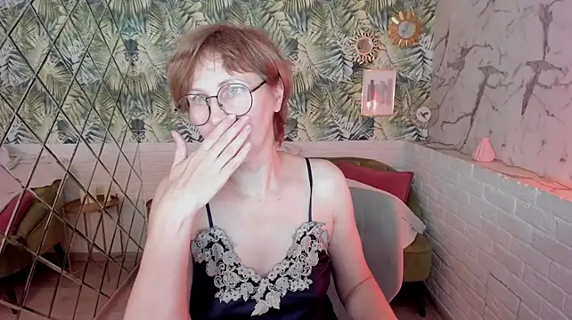 Paris_Cherry live cam preview