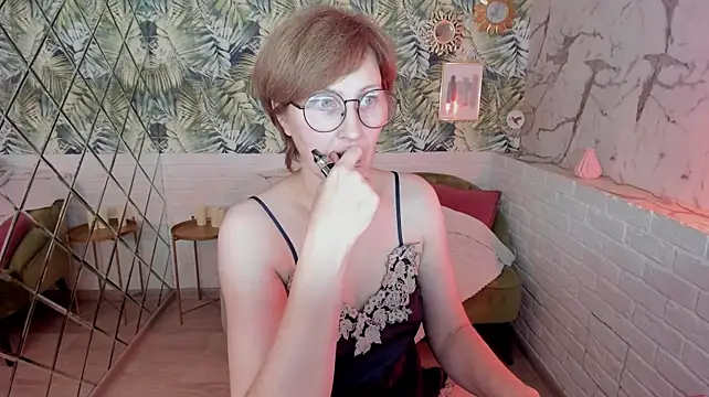 Paris_Cherry live cam on StripChat