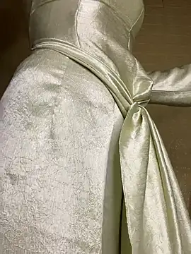 NINA2102