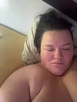 SunnyLeila2101 live cam on StripChat
