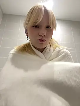 KoriMelon live cam