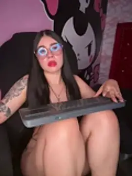 Sienna_Rose_LS live cam on StripChat