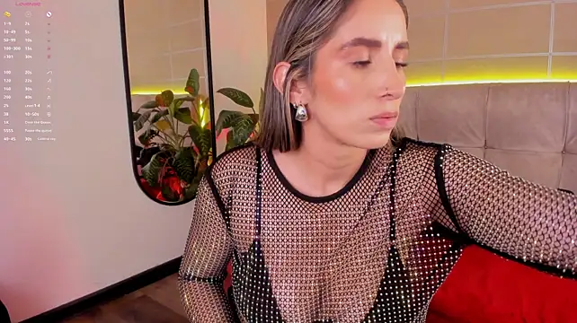 Lia_Crystal_