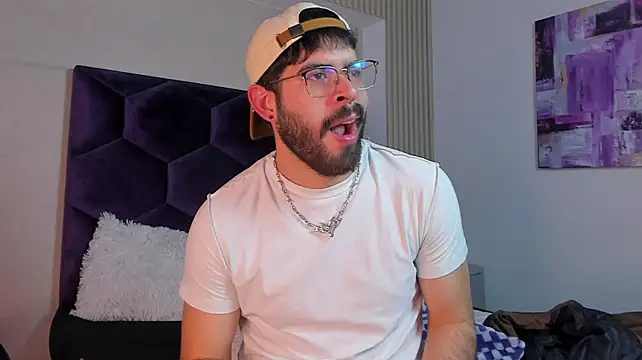 DomBoy_ live cam on StripChat