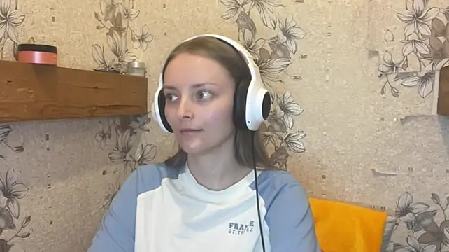 EmyMiu live cam on StripChat
