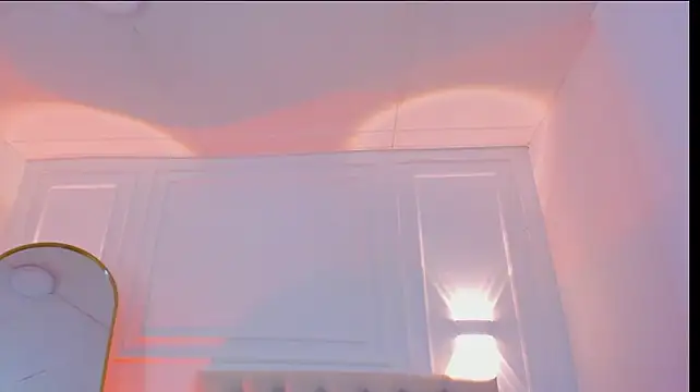lola_red95