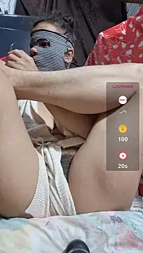 LunaDrago live cam preview