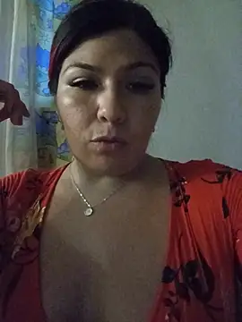 LatinaCalienteMilf