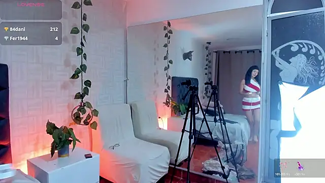 Zoe_Rousee_