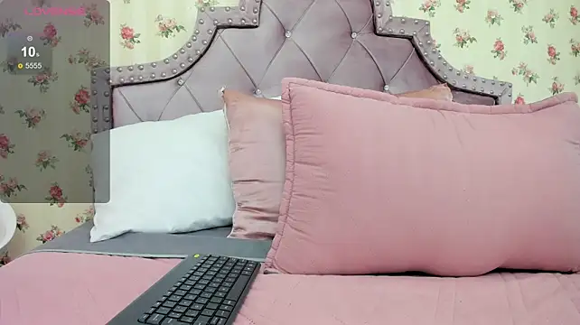 ariana_moon00
