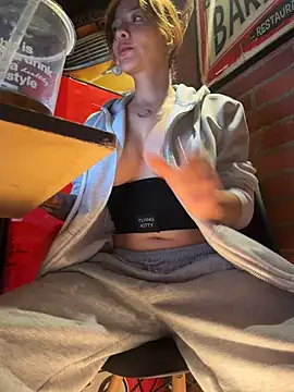 ImSeleneWild live cam preview