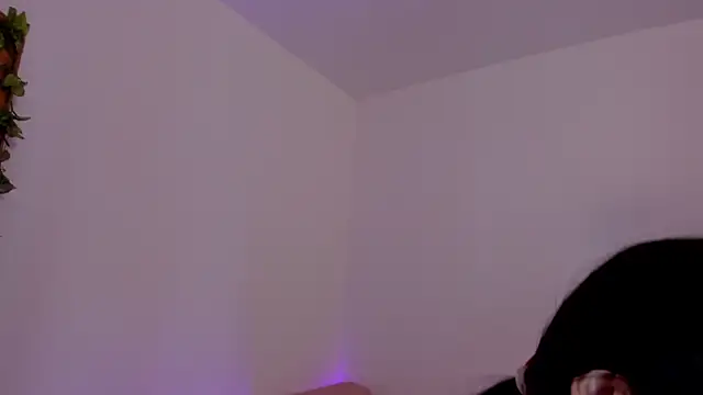 AvaLovely_