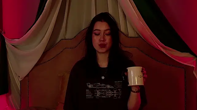 NaomiCumcam