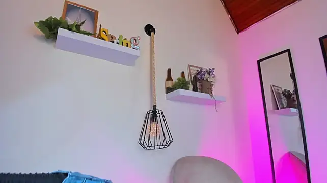 Catalehia1126