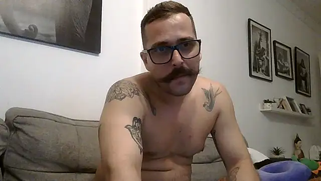 yanick931 live sex cam