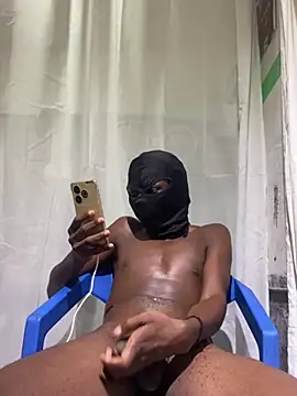 Jaydemasked