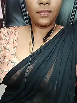 sexy-keerthi