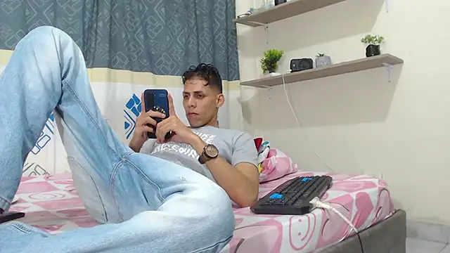 kingfm live cam on StripChat