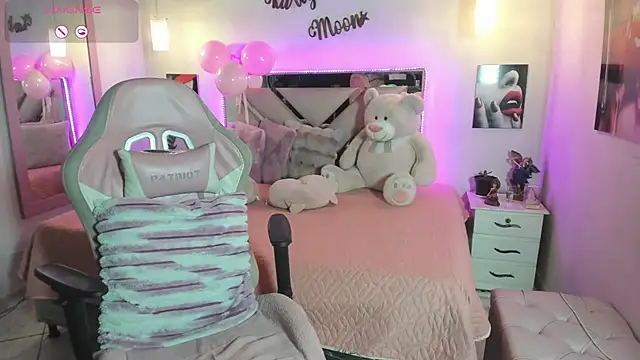 Karly_moon