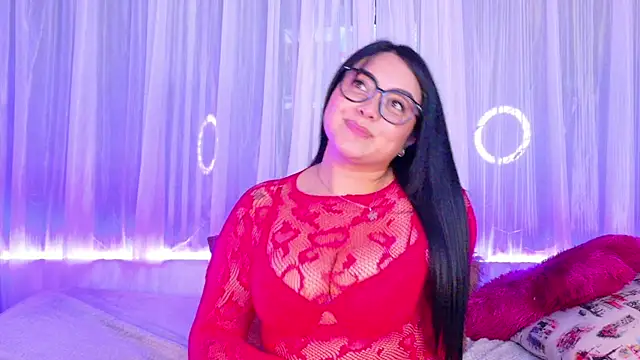 Victoria_J live cam on StripChat