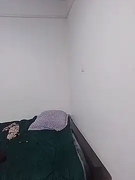 Wairimu1 live cam preview
