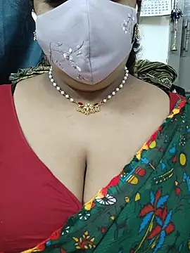 Floraa-Queen