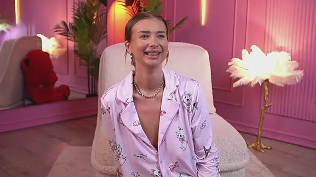LeylaBunny live now