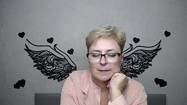 EmiliaGree live sex cam