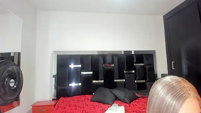 Model: Miranda_bigcock3