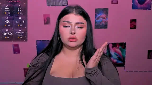 amanda_striking