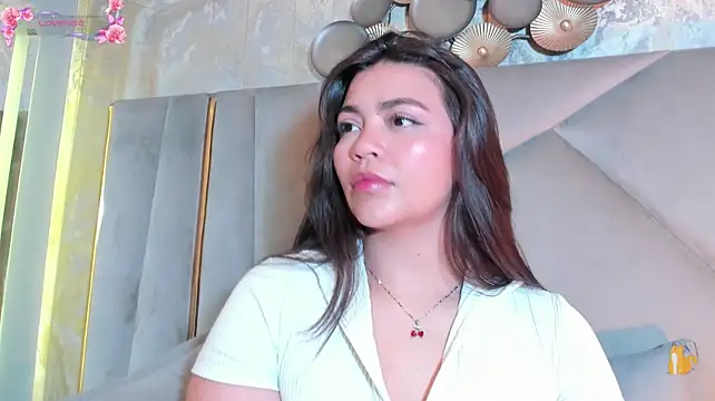 KimDevinne webcam