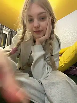 elsawhere live cam on StripChat