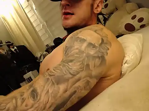 ballardbret (Ask my age) - Cock stroking, flexing, dirty talking. X