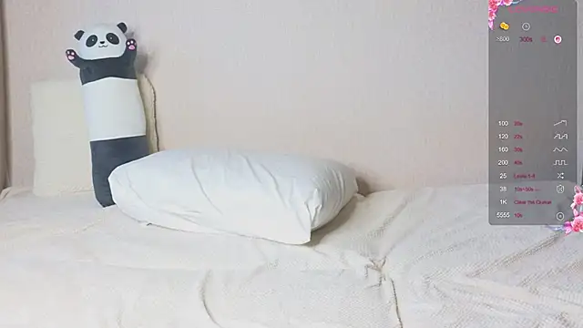SakuraVelvet live cam on StripChat