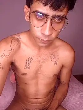 Bastianblaze4 live cam on StripChat