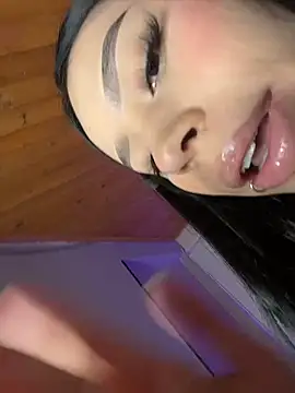 Karina_pink19