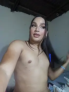 kylieloliskiss